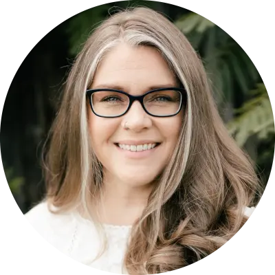 Headshot Image of Rebecca Huff